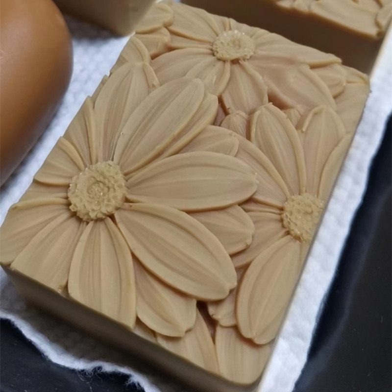 Newest!!!3d Elegant Sunflower  - Soap Making Guide For Beginners のレビューと価格