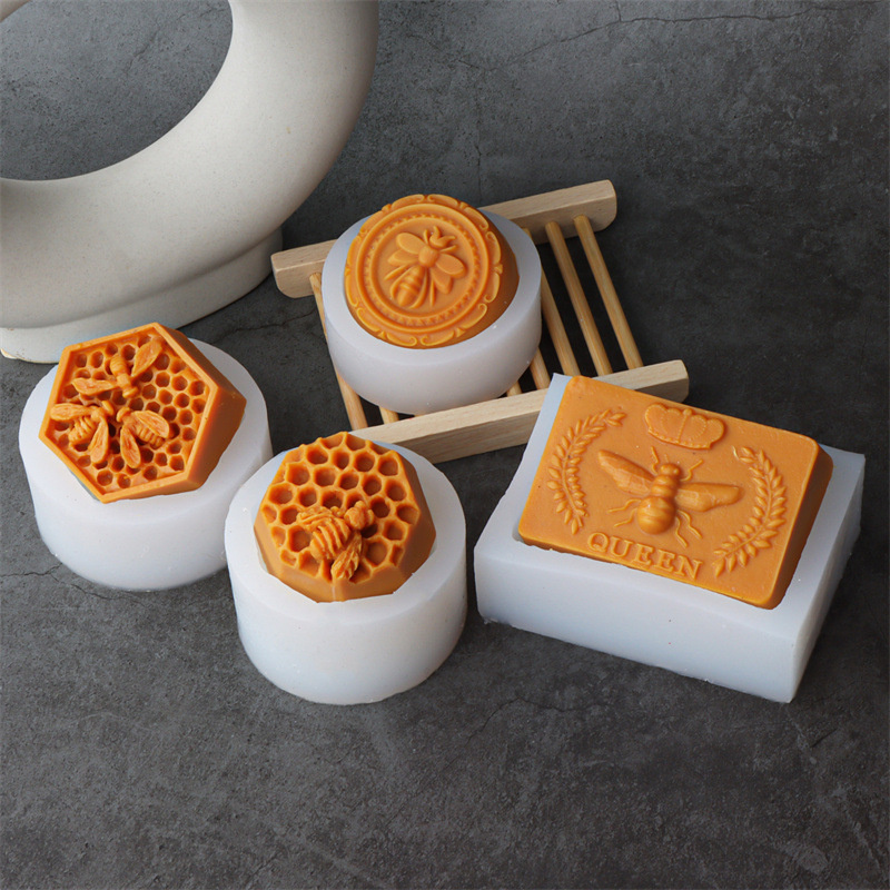 3D Flying Bee Honeycomb Candle - Soap Making Guide For Beginners のレビューと価格