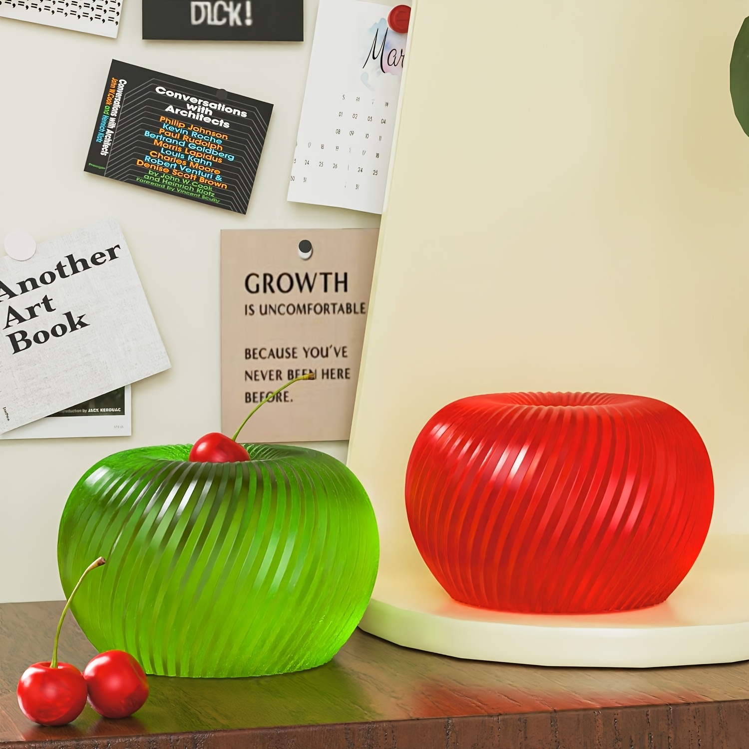 A trendy red apple silicone mo - Soap Making Guide For Beginners のレビューと価格