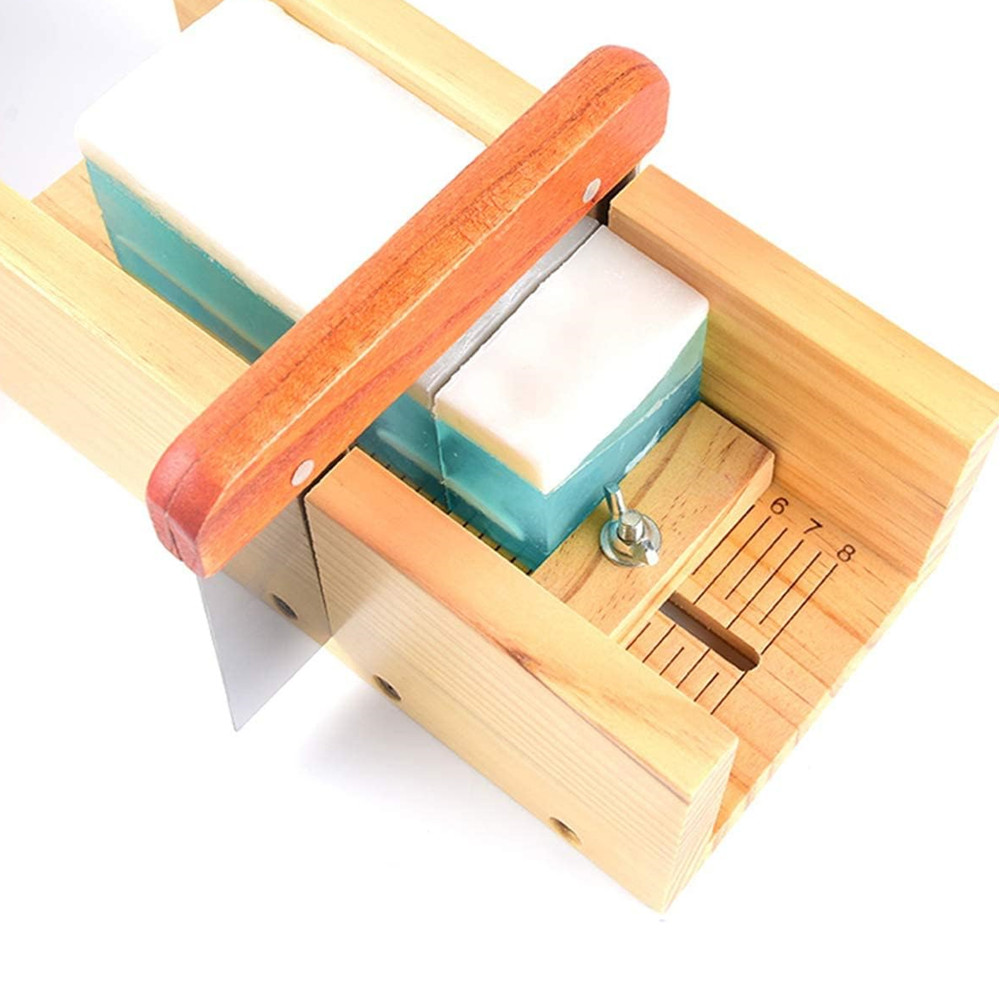 1.2L Silicone Soap Molds Kit 4 - Soap Making Book For Beginners のレビューと価格